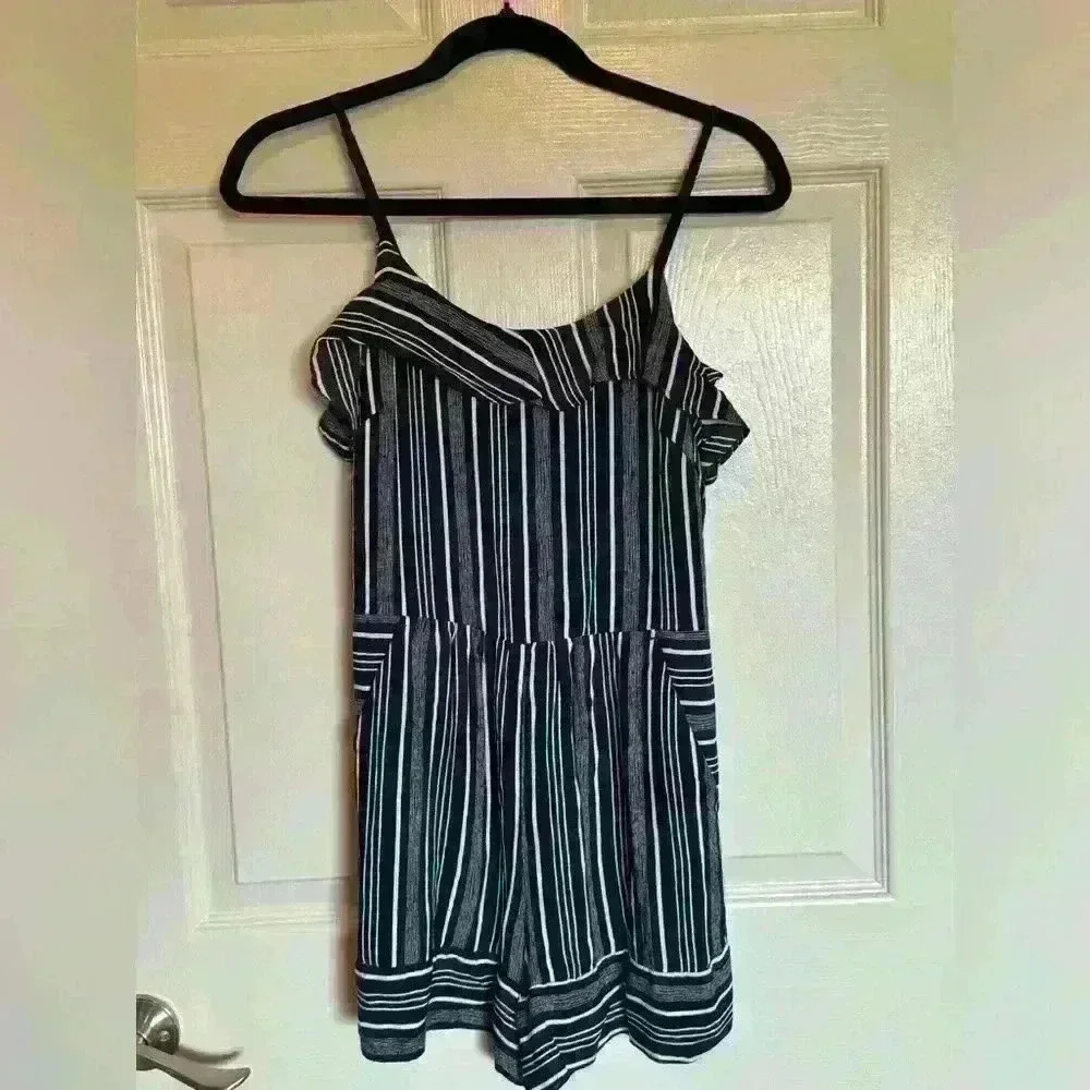 LOFT nautical classic ruffled romper size 0
